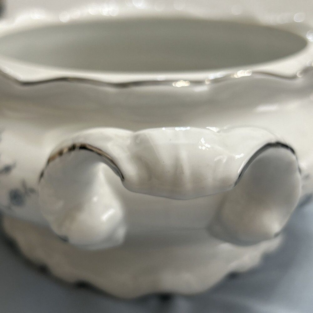 Vintage Johann Haviland “Blue Garland” Covered Vegetable Bowl or Casserole Dish - Picture 11 of 16